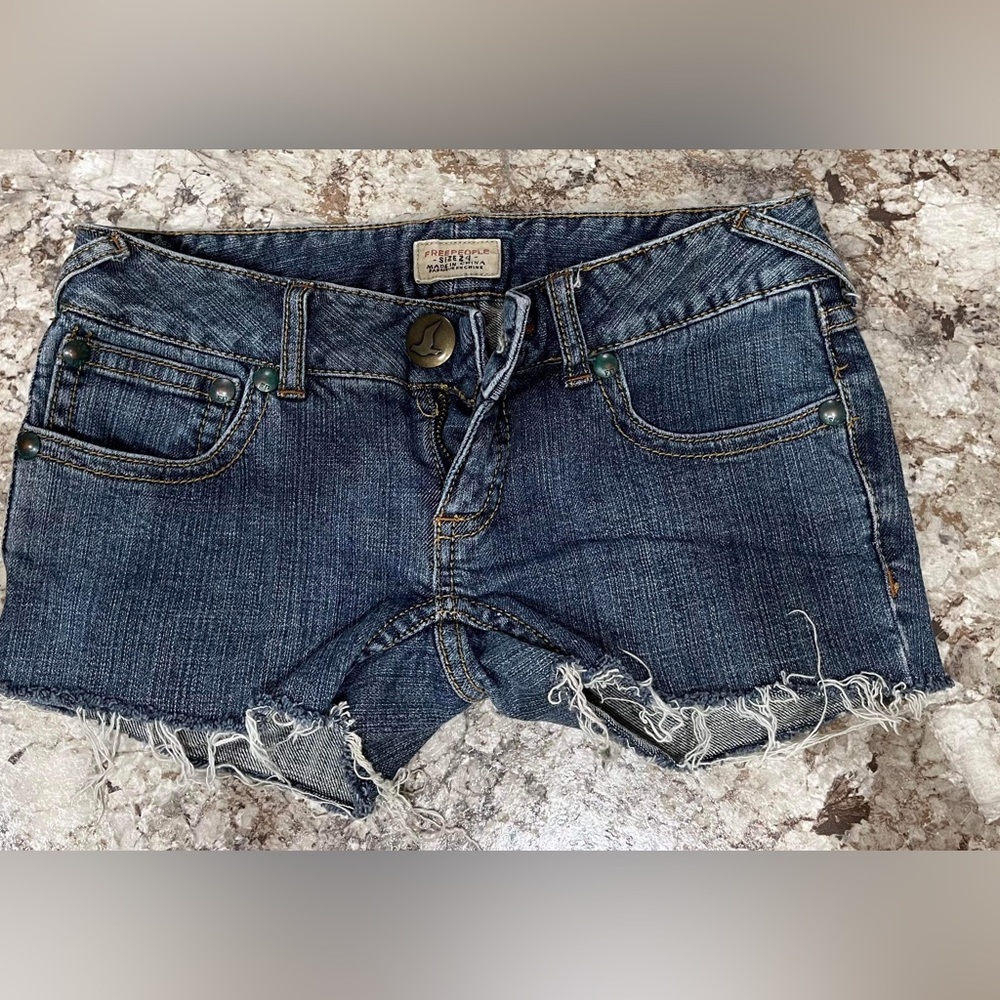 Free People Jean Shorts with Green Button Details. Size 24